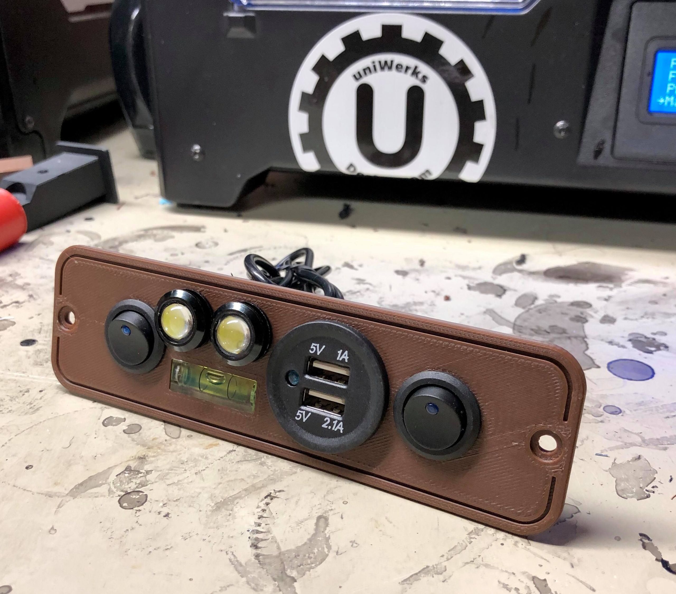 Upperbunk 2 Switch PowerPod® LightPod w/USB and Level