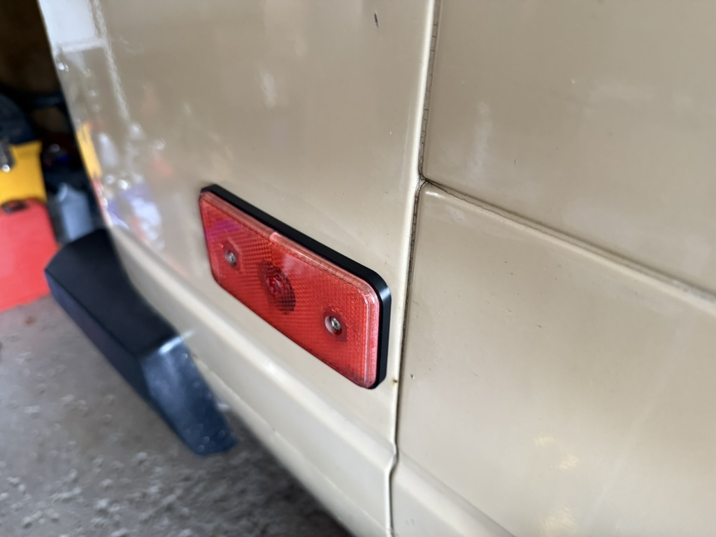 Side Marker Trim Set